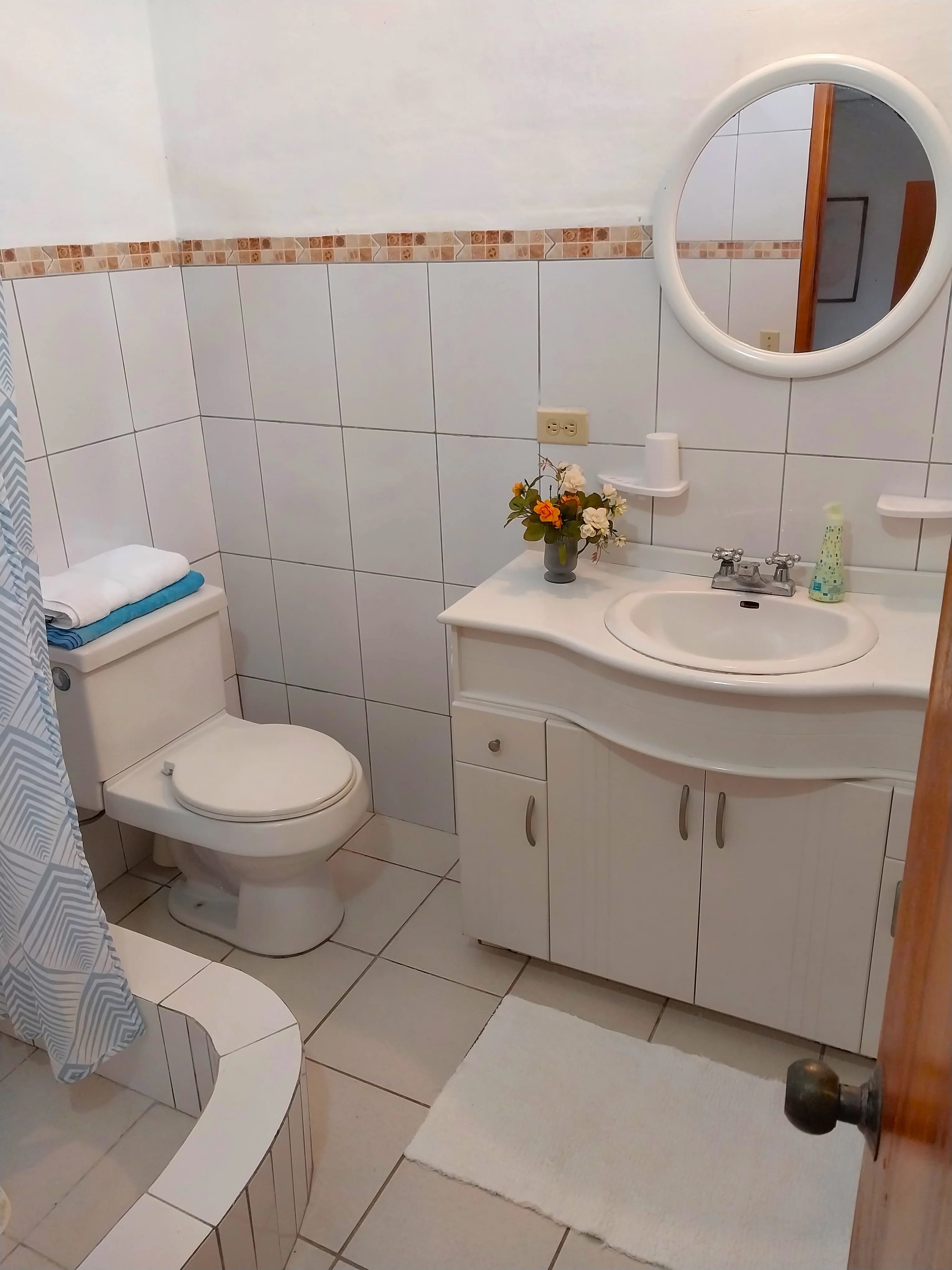 Bedroom 3 bathroom